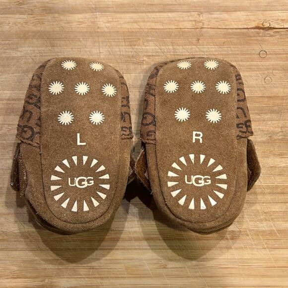 Ugg Roos for Babies - Picture 9 of 13